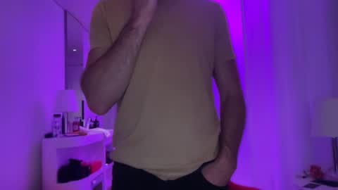 Snapshot of bitoftrouble chatting on September 21, 7:21 am Bit of Trouble online show from September 21, 7:21 am