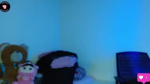 Instagram zpchherry online show from January 13, 6:35 pm