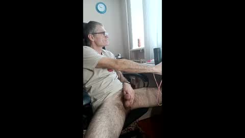 biytwert online show from February 10, 4:49 am