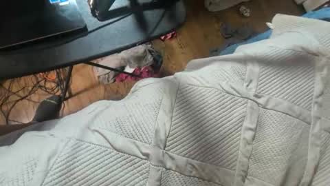 Snapshot of bjaybaby chatting on December 17, 3:01 am bjaybaby online show from December 17, 3:01 am