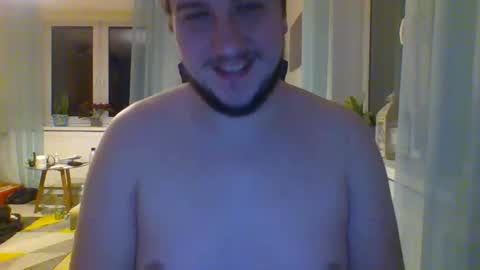 Snapshot of bjguyhugecock chatting on February 20, 12:40 am bjguyhugecock online show from February 20, 12:40 am