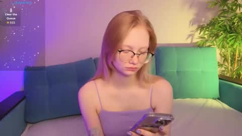 Snapshot of bjliki chatting on November 8, 2:45 am Julia online show from November 8, 2:45 am