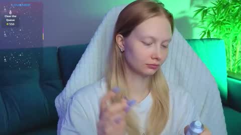 Snapshot of bjliki chatting on November 21, 2:21 am Julia online show from November 21, 2:21 am