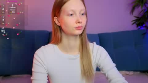 Julia online show from May 3, 2:39 am