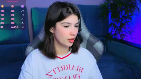 Julia online show from May 29, 2:59 pm
