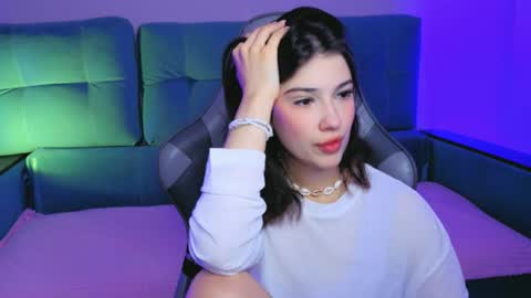 Julia online show from July 17, 3:29 pm