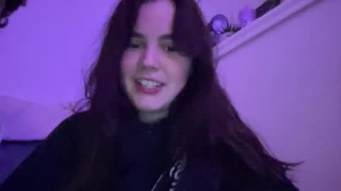 Snapshot of bkws985 chatting on October 17, 12:47 am bkws985 online show from October 17, 12:47 am