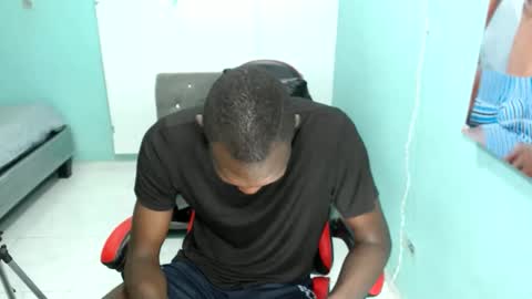 Snapshot of black30cmdick chatting on November 16, 12:16 am maquina online show from November 16, 12:16 am