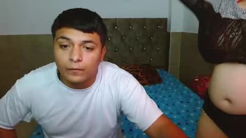 Snapshot of black__and__whiite chatting on October 22, 12:22 am black__and__whiite online show from October 22, 12:22 am