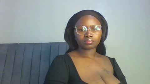 Snapshot of black_amor chatting on July 16, 7:36 am black_amor online show from July 16, 7:36 am