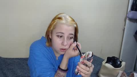 Black CatLove online show from December 17, 5:24 am