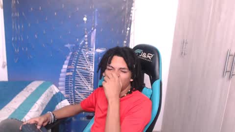 Black online show from December 27, 11:39 am