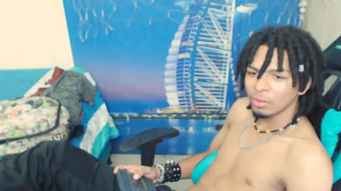 Black online show from December 30, 2:51 pm