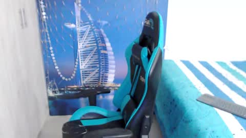 Black online show from January 3, 12:08 pm