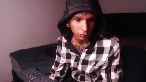 Snapshot of black_firex chatting on September 26, 1:42 am black_firex online show from September 26, 1:42 am