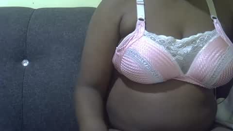 Snapshot of black_goddess26 chatting on May 22, 1:39 pm black_goddess26 online show from May 22, 1:39 pm