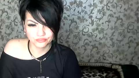 black_hot_01 online show from October 27, 10:47 pm