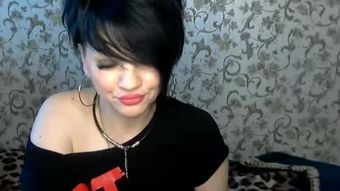 black_hot_01 online show from November 25, 6:57 am