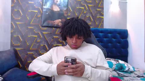 black_king_241 online show from March 16, 3:34 am