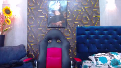 black_king_241 online show from March 18, 3:31 am