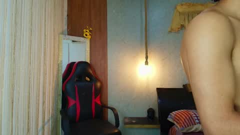 Snapshot of black_king_241 chatting on April 7, 11:15 pm black_king_241 online show from April 7, 11:15 pm