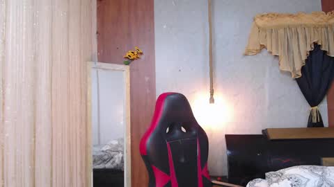 Snapshot of black_king_241 chatting on April 22, 10:44 pm black_king_241 online show from April 22, 10:44 pm