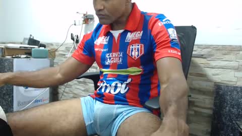 Snapshot of black_latino6 chatting on September 29, 7:30 pm black_latino6 online show from September 29, 7:30 pm