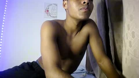 black_men9 online show from December 15, 3:44 am