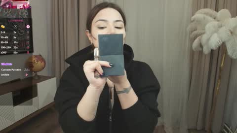 Snapshot of black_pant3r chatting on January 9, 2:47 am Mon Mon online show from January 9, 2:47 am