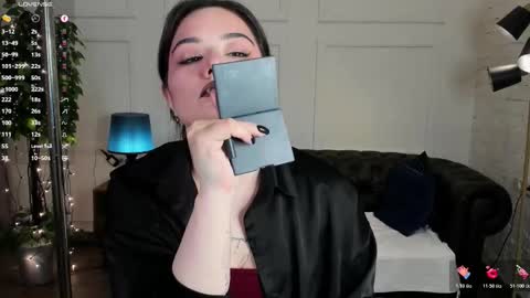 Snapshot of black_pant3r chatting on March 14, 2:50 am Mon Mon online show from March 14, 2:50 am