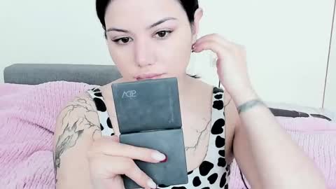 Snapshot of black_pant3r chatting on May 20, 2:51 am Mon Mon online show from May 20, 2:51 am