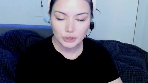 Snapshot of black_pant3r chatting on May 22, 1:24 am Mon Mon online show from May 22, 1:24 am