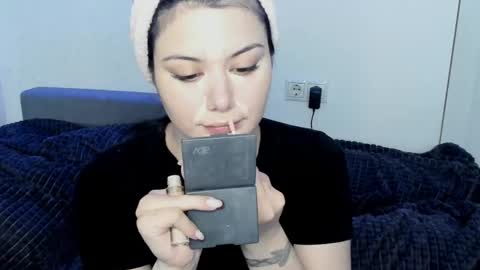 Snapshot of black_pant3r chatting on May 24, 3:33 am Mon Mon online show from May 24, 3:33 am