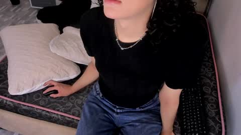 Snapshot of black_rose02 chatting on May 11, 11:38 am B L A C K R O S E online show from May 11, 11:38 am