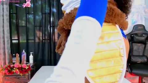 Tifany online show from October 31, 1:23 pm