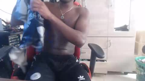 Snapshot of black_shatb chatting on March 7, 5:21 pm Black online show from March 7, 5:21 pm