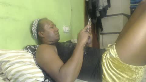 Snapshot of blackasiancockts chatting on June 26, 3:22 am Crystal online show from June 26, 3:22 am