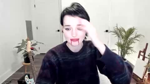 Snapshot of blackberryfizz chatting on November 1, 5:42 am Ella online show from November 1, 5:42 am