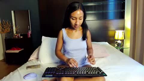 Angye online show from February 17, 8:33 am