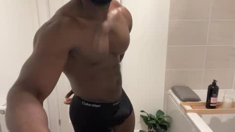 Snapshot of blackdaddygemini chatting on May 5, 9:01 pm Blackgeminidude online show from May 5, 9:01 pm