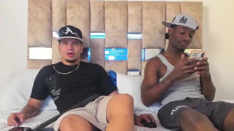 Snapshot of blackdreams1__ chatting on December 6, 10:52 pm Black Dreams online show from December 6, 10:52 pm