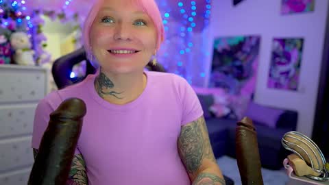 Snapshot of blackedbarbie chatting on December 26, 9:58 pm Alice online show from December 26, 9:58 pm