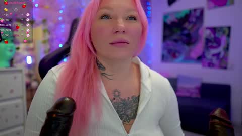 Snapshot of blackedbarbie chatting on March 3, 6:55 pm Alice online show from March 3, 6:55 pm