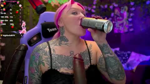 Snapshot of blackedbarbie chatting on September 27, 1:27 pm Alice online show from September 27, 1:27 pm