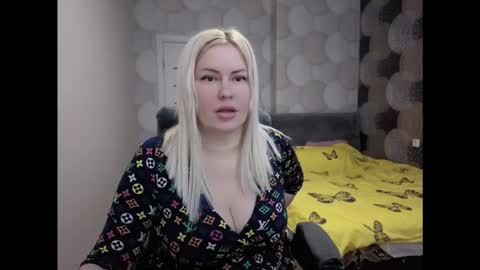 blackeyes11 online show from November 1, 1:07 am