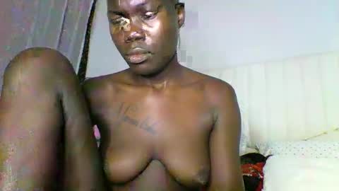 blackmarvel02 online show from April 12, 7:19 pm