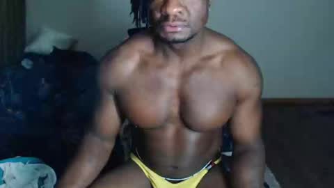 Snapshot of blackmusclegym chatting on March 1, 4:44 pm blackmusclegym online show from March 1, 4:44 pm