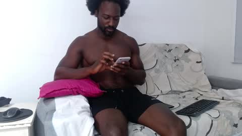 Twtter 1MikeBeckford            Onlyfns beckfordmike online show from February 26, 11:42 am