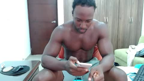 Twtter 1MikeBeckford            Onlyfns beckfordmike online show from June 8, 2:28 pm