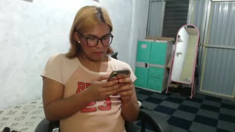 Snapshot of blackpinayts chatting on July 28, 4:39 pm Ellez online show from July 28, 4:39 pm